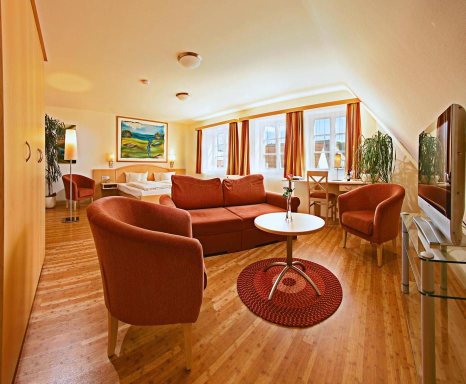 Hotel Gasthof Zum Ochsen إيهنغن المظهر الخارجي الصورة